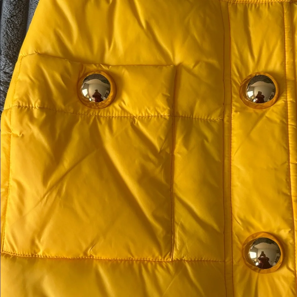 Moschino & H&M Collab Yellow Puffer Mini Skirt with Gold Accents - Picture 6 of 15